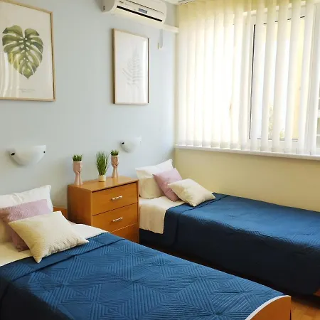 Private Crown Noks Apartment